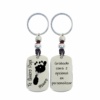 LLAVERO PERSONALIZADO DE ZAMAK BAÑO PLATA CON NOMBRE Y HUELLA – REGALO GRABADO ARTESANAL – HECHO EN MÁLAGA – LLAVERO CON NOMBRE PARA PAPÁ, PAREJAS. DÍA DEL PADRE. (TE QUIERO PAPI HUELLAS 1127)