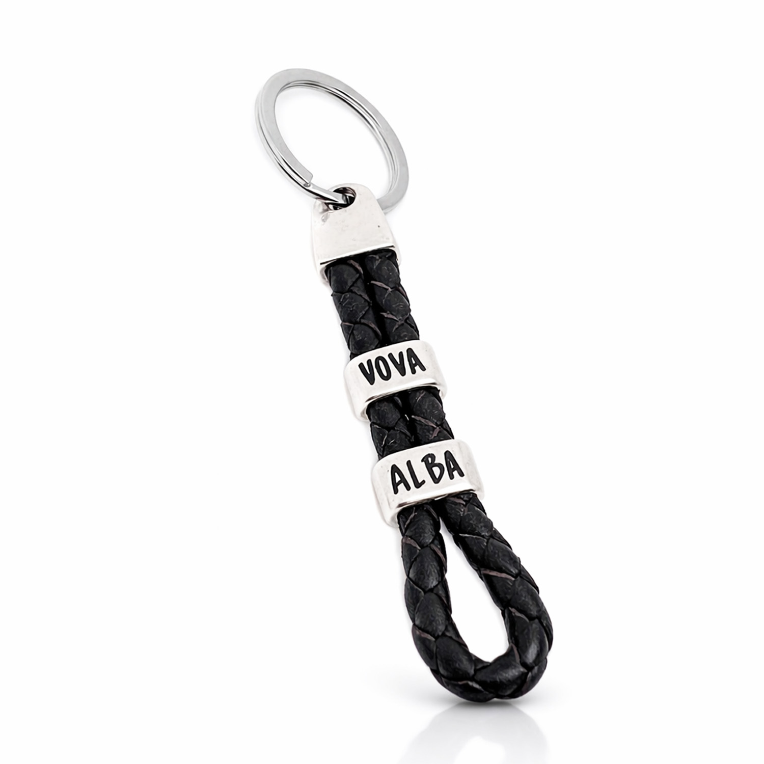 Llavero con Nombres en Cuero Nacional y Zamak Baño Plata – Modelo Terminal
